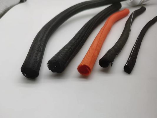 Cable a manica intrecciata protetta con filo di maglia