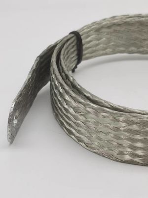 Connettore in rame intrecciato altamente versatile e flessibile per la connessione elettrica
