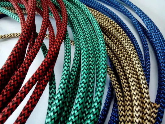 Pelle autoestinguente in PET a manica intrecciata espandibile